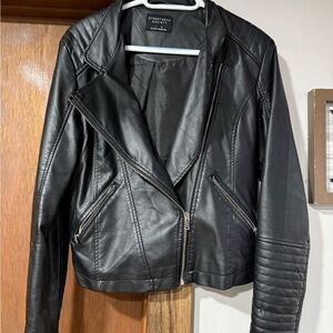 Streetwear Society Sleek Black Leather Jacket